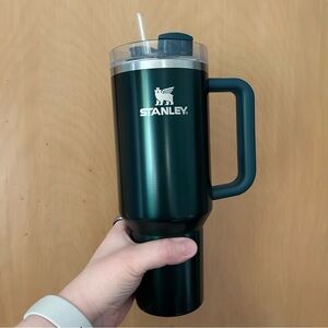 Stanley Dark Green Insulated Mug with Handle